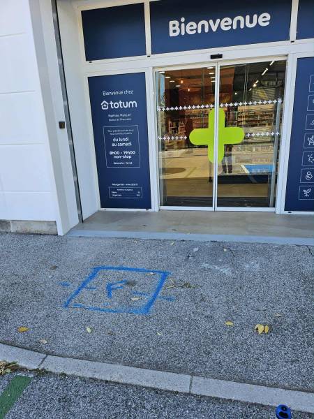 Matérialisation au sol de l'endroit de la fuite