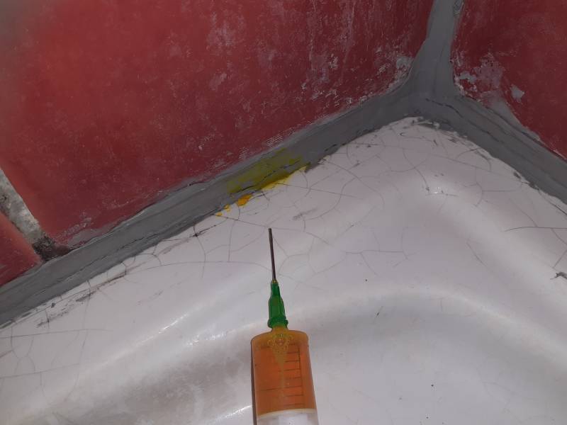 Recherche de fuite par infiltration dans une cage d'escalier à Forcalqueiret à côté de Brignoles Var