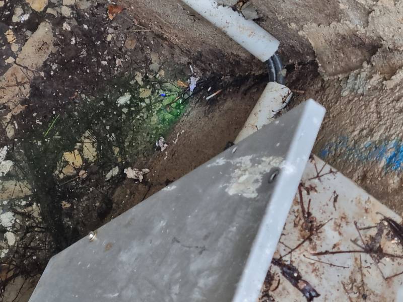 identification du colorant qui sort par les tubes électriques