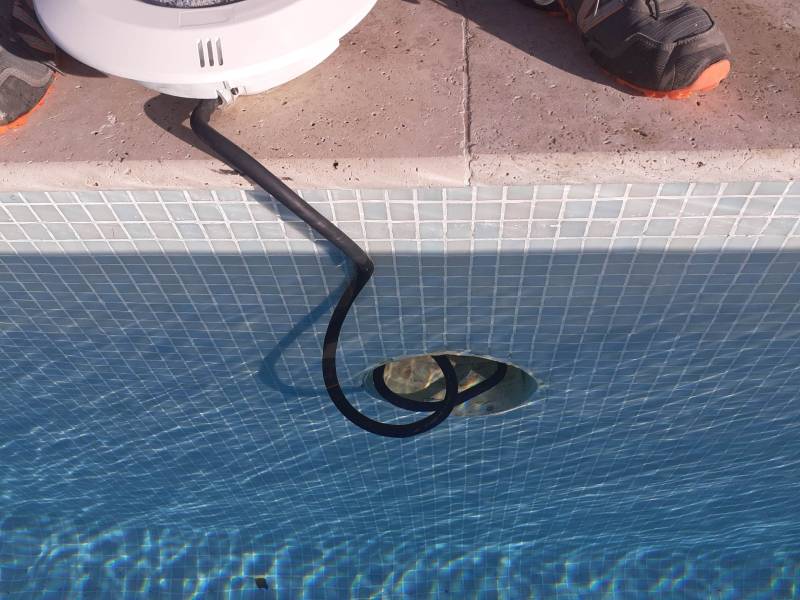 trouver une fuite sur piscine à Gassin à côté de Saint Tropez et de Toulon Var