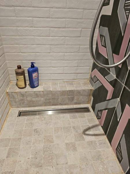 détection acoustique dans la salle de bains du second logement et positionnement de la fuite