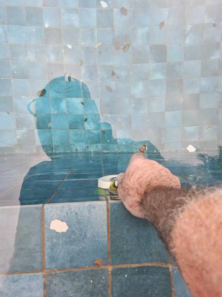 Absorption du colorant sur un spot et détection de la fuite