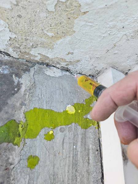 test au colorant sur fissure